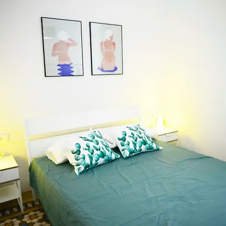Hall Correos Apartamento