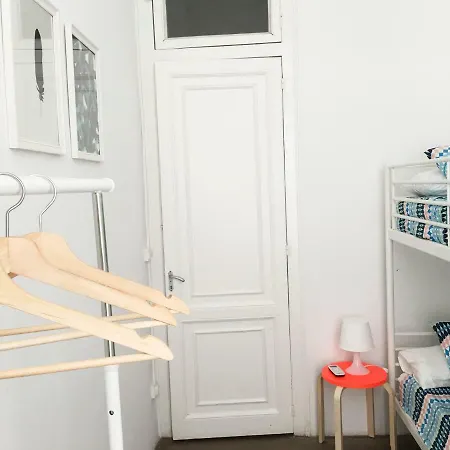 Hall Correos Apartamento *